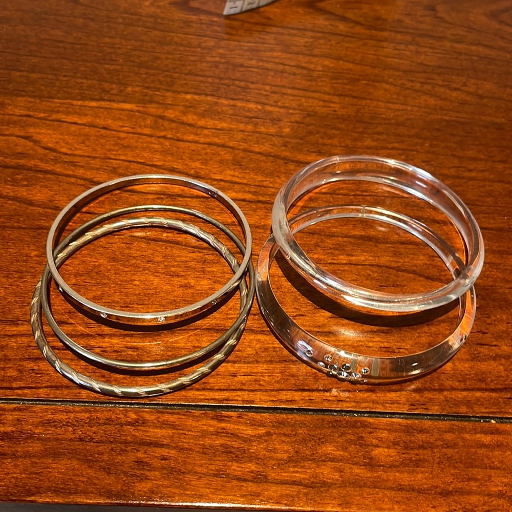5 piece Fashion Bracelet metal and plastic bracelets with embellishments